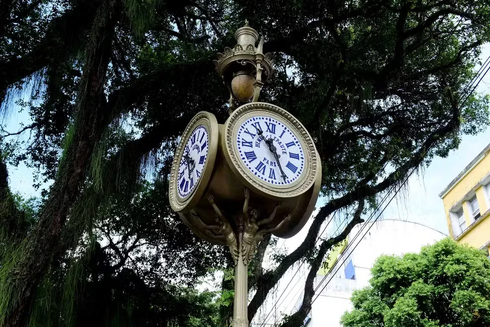 Relógio de São Pedro no Centro de Salvador